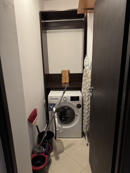 Rin Grand, Vitan Barzesti, studio cu parcare privata