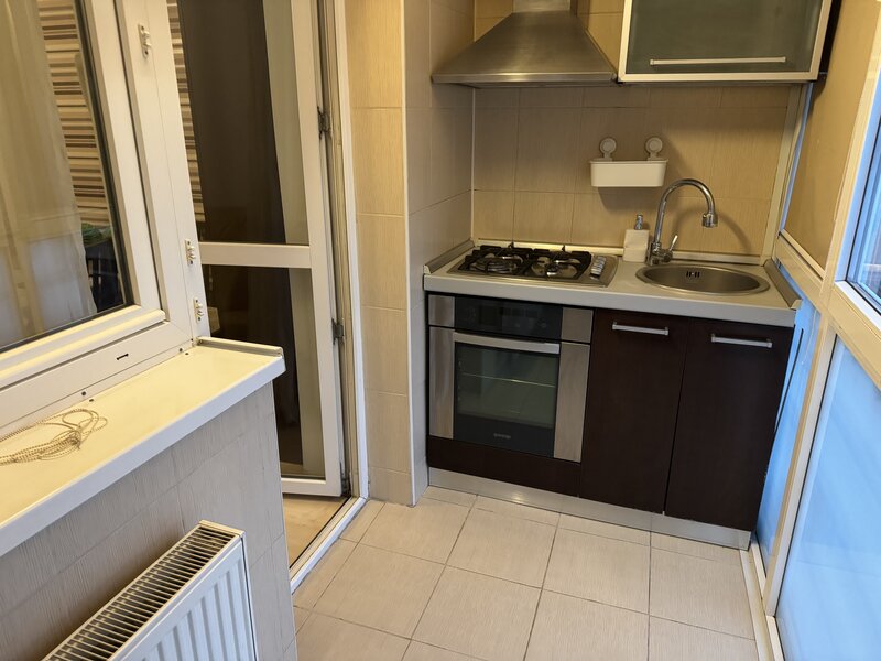 Rin Grand, Vitan Barzesti, studio cu parcare privata